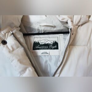American Eagle Outfitters Cream Puffer Vest
